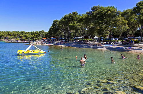 Foto 48 - Haus mit 2 Schlafzimmern in Biograd na Moru mit garten und terrasse