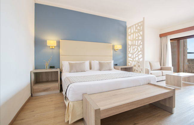 Pierre & Vacances Premium Menorca Binibeca - Foto 27