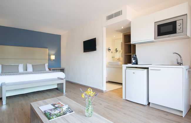 Pierre & Vacances Premium Menorca Binibeca - Foto 22