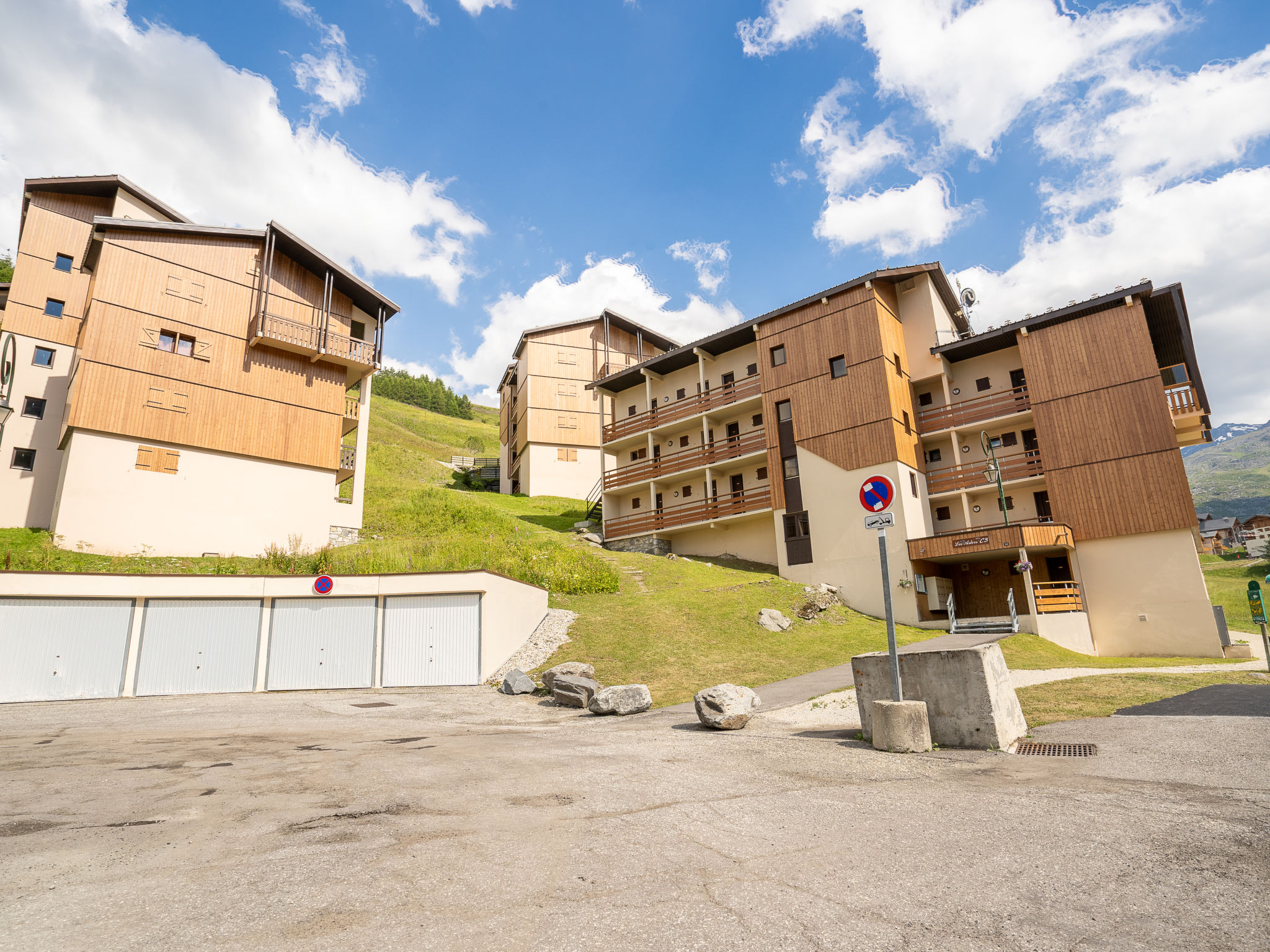 Photo 13 - 1 bedroom Apartment in Les Belleville with mountain view