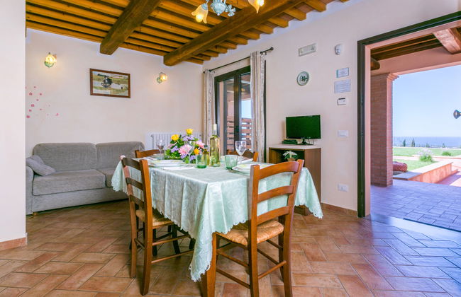 Casa de 2 quartos em San Vincenzo com piscina e jardim - Foto 13