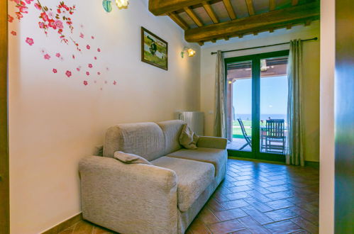 Foto 21 - Casa con 1 camera da letto a San Vincenzo con piscina e vista mare
