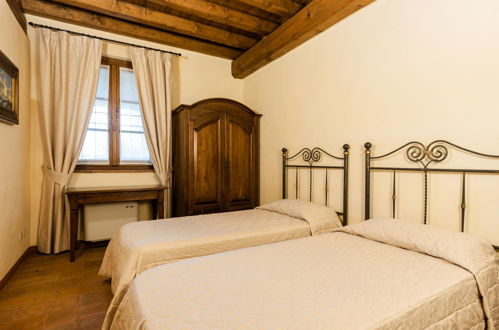 Foto 9 - Apartamento de 2 quartos em Desenzano del Garda com piscina e jardim