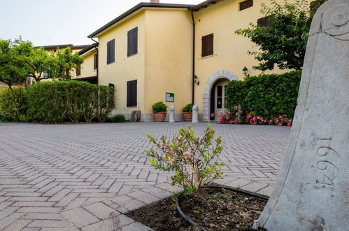 Foto 43 - Apartamento de 2 quartos em Desenzano del Garda com piscina e jardim