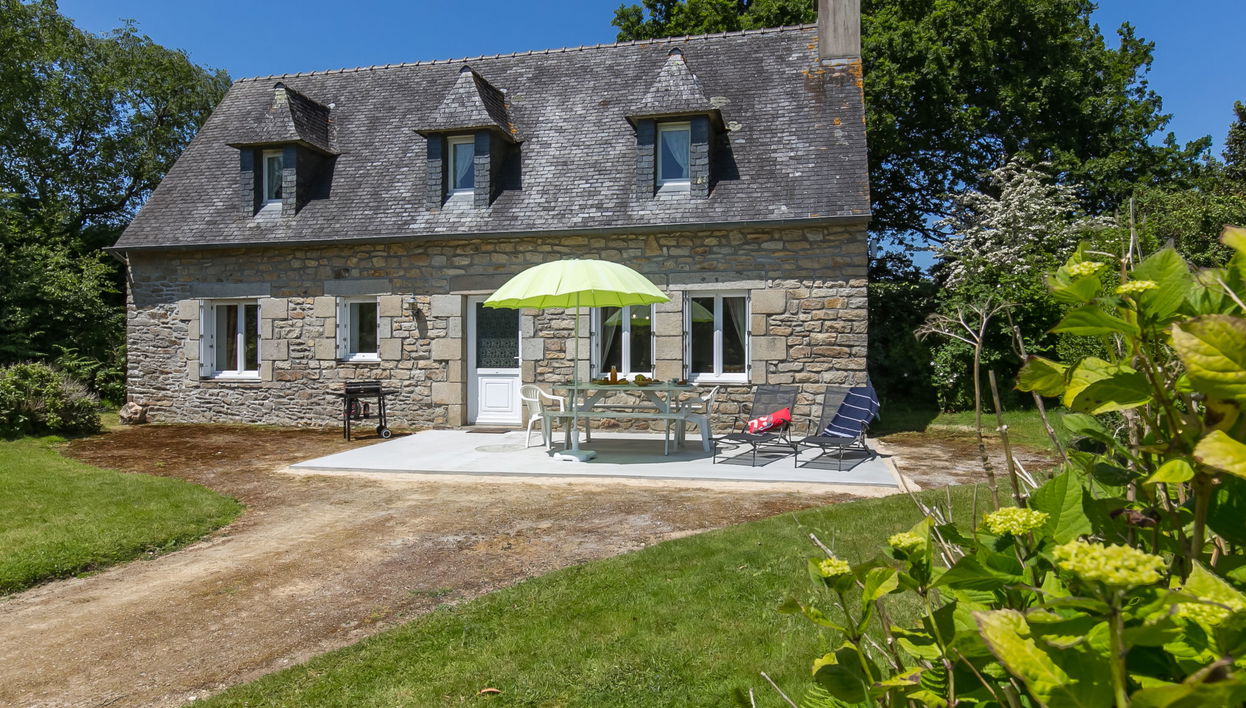 Casa de 3 quartos em Sizun com jardim - Foto 1