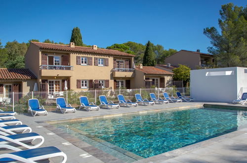 Foto 15 - Apartamento de 1 habitación en Saint-Raphaël con piscina y vistas al mar