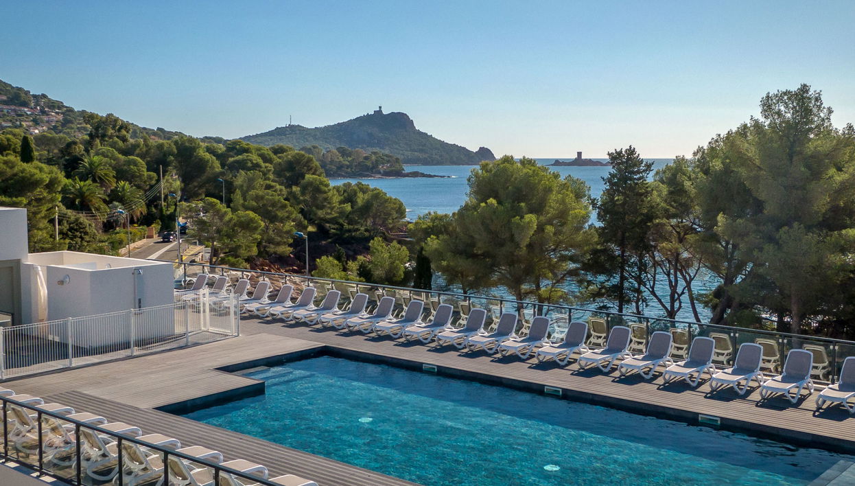 Apartment mit 2 Schlafzimmern in Saint-Raphaël mit schwimmbad und garten - Foto 1