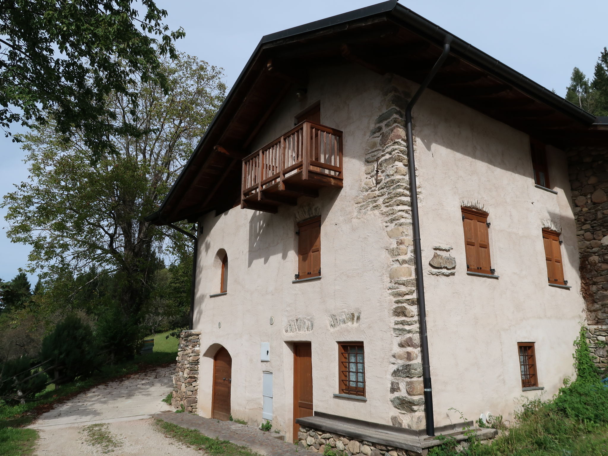 Foto 20 - Apartamento de 2 quartos em Calceranica al Lago com jardim e terraço