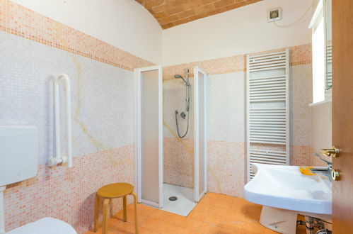 Foto 25 - Appartamento con 3 camere da letto a Rosignano Marittimo con piscina e vista mare