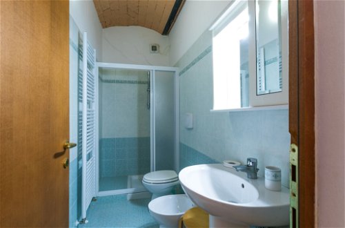 Foto 24 - Appartamento con 3 camere da letto a Rosignano Marittimo con piscina e vista mare