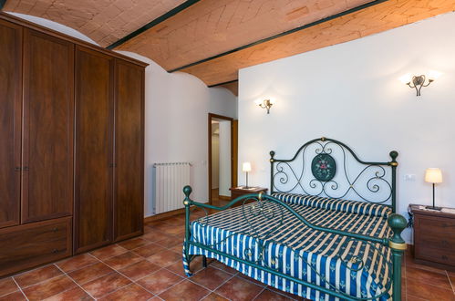 Photo 9 - 3 bedroom Apartment in Rosignano Marittimo with swimming pool and garden