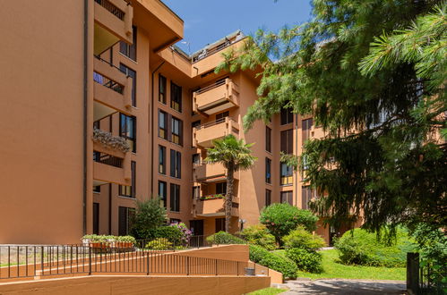 Photo 2 - Appartement de 3 chambres à Laveno Mombello avec jardin