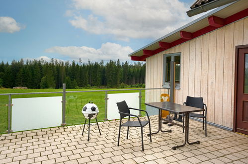 Foto 3 - Apartamento de 2 quartos em Eisenbach (Hochschwarzwald) com jardim e vista para a montanha