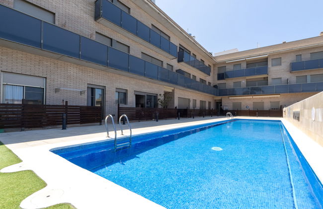 Apartamento de 3 quartos em Deltebre com piscina e terraço - Foto 1