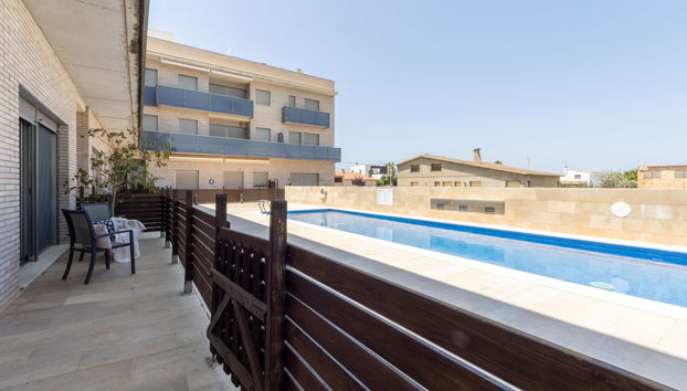 3 bedroom Apartment in Deltebre with swimming pool and terrace - Photo 2