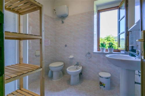 Foto 25 - Appartamento con 3 camere da letto a Volterra con piscina e giardino