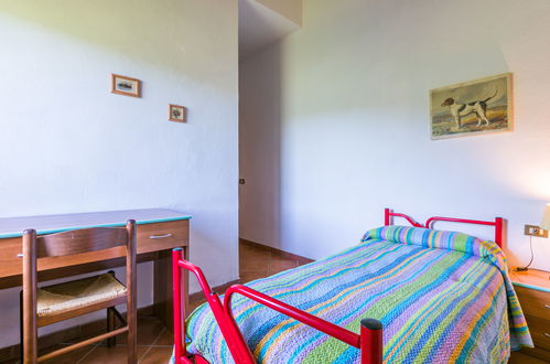 Photo 20 - 3 bedroom Apartment in Volterra with swimming pool and garden