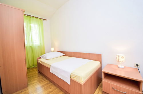 Photo 6 - 2 bedroom Apartment in Makarska