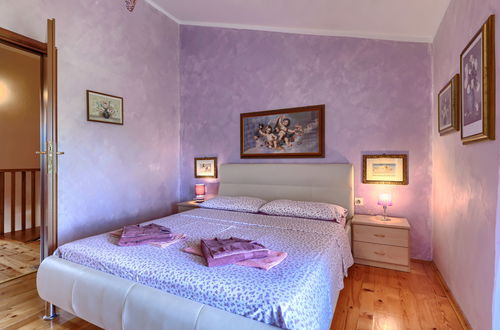 Foto 37 - Casa con 4 camere da letto a Marčana con piscina privata e giardino