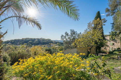 Foto 25 - Casa de 3 quartos em Châteauneuf-Grasse com piscina privada e vista para a montanha