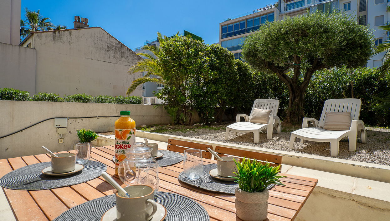 2 bedroom Apartment in Cannes with garden and terrace - Photo 1