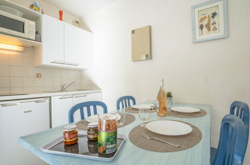 Foto 6 - Apartamento de 2 quartos em Fréjus com piscina e terraço