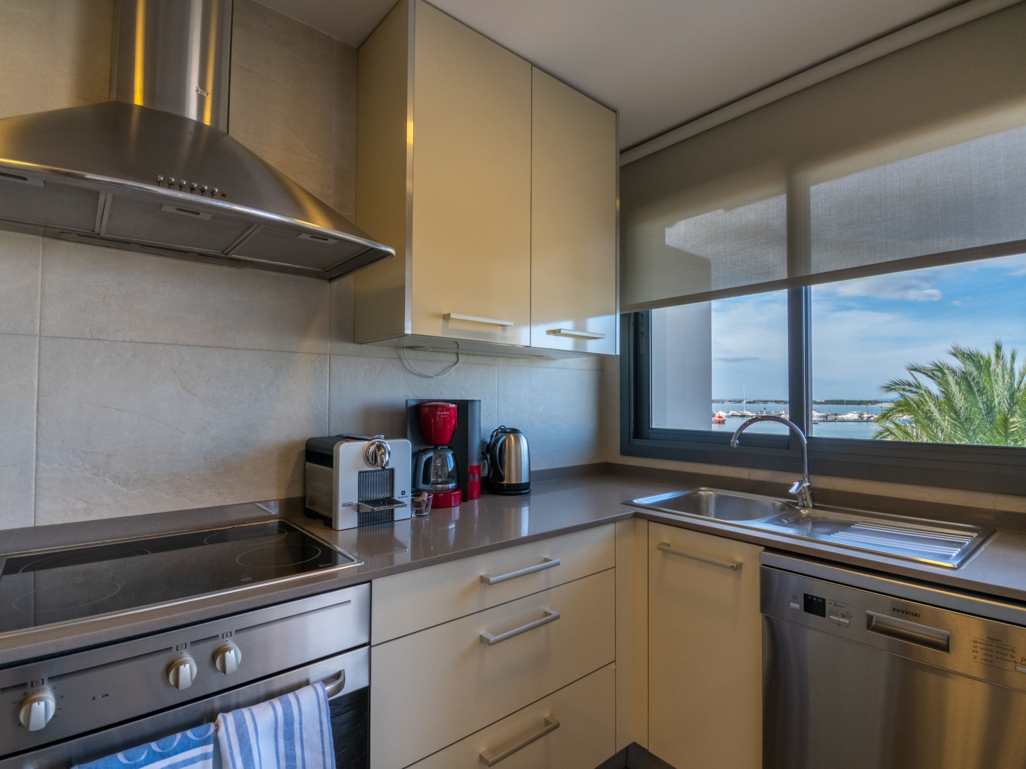 Foto 5 - Appartamento con 3 camere da letto a Alcúdia con terrazza e vista mare