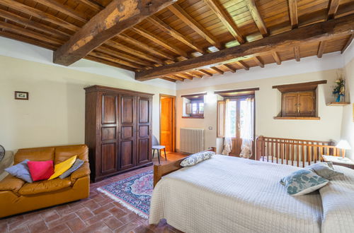 Foto 31 - Casa de 5 quartos em Loro Ciuffenna com piscina privada e jardim