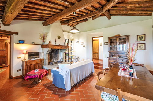 Foto 27 - Casa de 5 quartos em Loro Ciuffenna com piscina privada e jardim