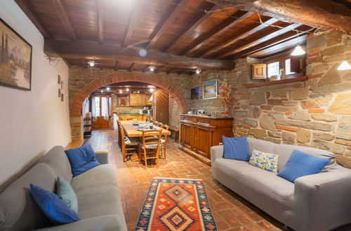 Foto 54 - Casa de 5 quartos em Loro Ciuffenna com piscina privada e jardim
