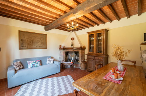 Foto 34 - Casa de 5 quartos em Loro Ciuffenna com piscina privada e jardim