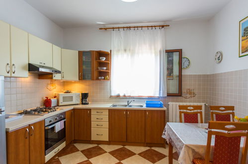 Photo 6 - 7 bedroom House in Sveta Nedelja with private pool and sea view