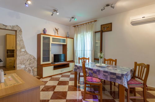 Photo 7 - 7 bedroom House in Sveta Nedelja with private pool and sea view