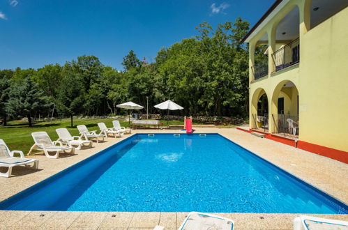 Foto 2 - Casa de 7 habitaciones en Sveta Nedelja con piscina privada y vistas al mar