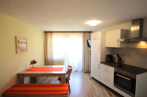Foto 9 - Apartamento de 2 quartos em Pill com jardim e terraço