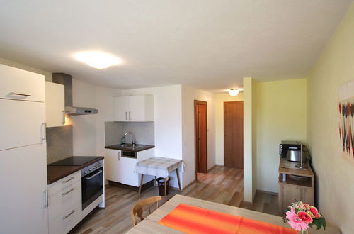 Foto 3 - Apartamento de 2 quartos em Pill com jardim e terraço