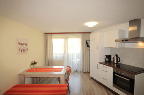Foto 11 - Apartamento de 2 quartos em Pill com jardim e terraço
