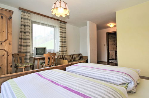 Foto 3 - Appartamento con 2 camere da letto a Pill con giardino e terrazza