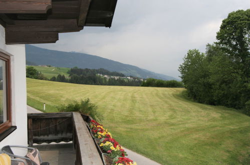 Photo 5 - Appartement de 2 chambres à Pill avec terrasse et vues sur la montagne