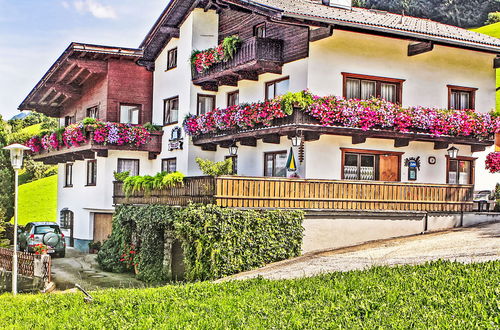 Foto 15 - Appartamento con 2 camere da letto a Pill con giardino e terrazza