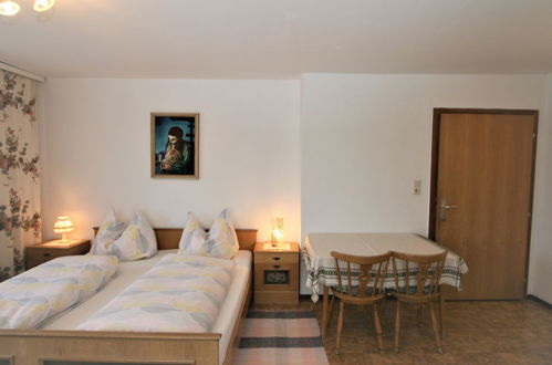 Photo 18 - 2 bedroom Apartment in Pill with garden and terrace