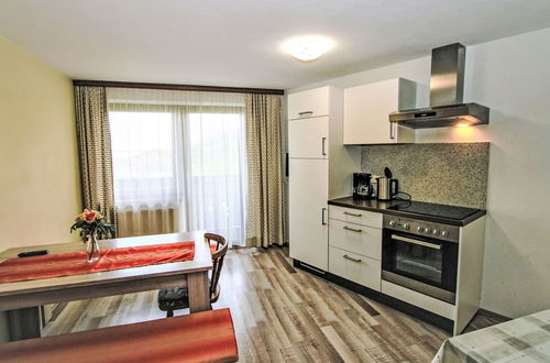 Foto 5 - Appartamento con 2 camere da letto a Pill con giardino e terrazza