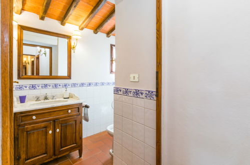 Photo 28 - 5 bedroom House in Reggello with private pool and garden