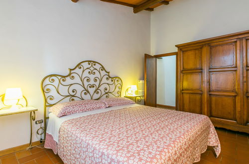 Photo 26 - 5 bedroom House in Reggello with private pool and garden