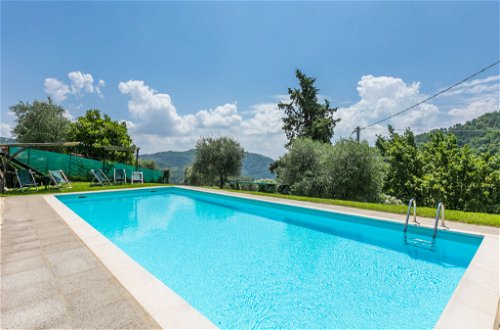 Foto 7 - Apartamento de 1 habitación en Pescia con piscina y jardín