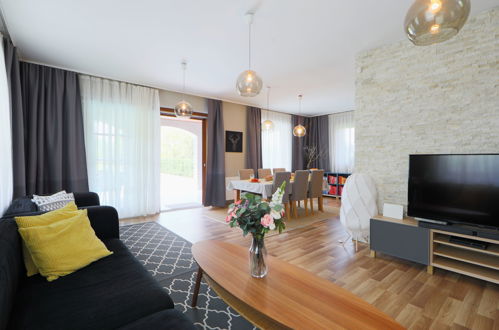 Photo 19 - 3 bedroom House in Balatonszemes with private pool and mountain view