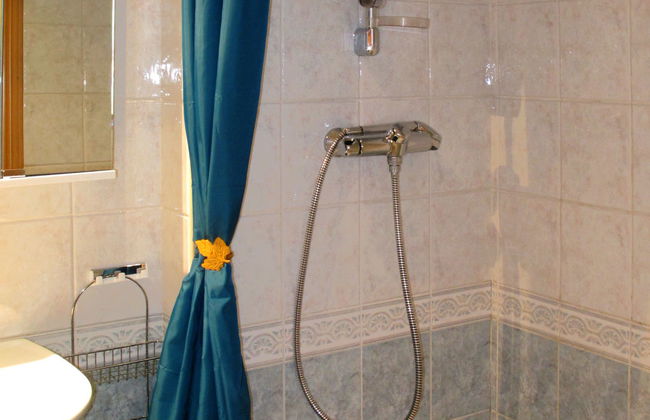 Casa de 1 quarto em Roquebrune-sur-Argens com piscina e jardim - Foto 10