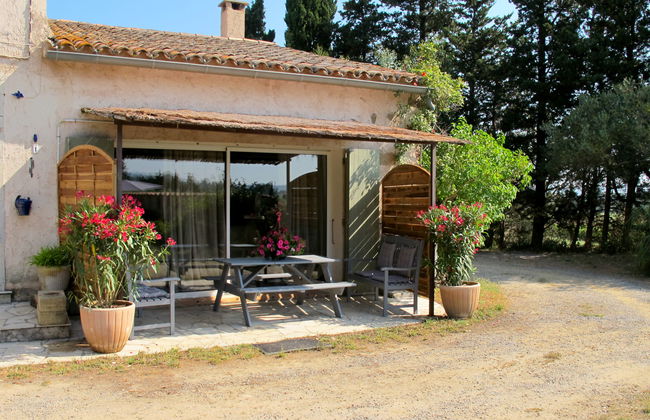 Casa de 1 quarto em Roquebrune-sur-Argens com piscina e jardim - Foto 1