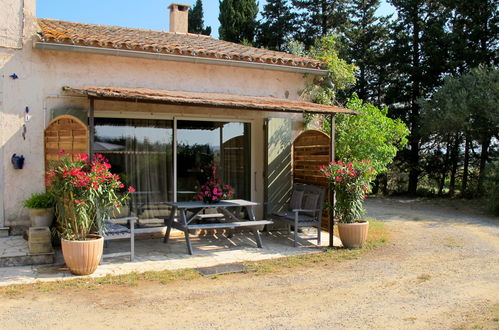 Photo 2 - Maison en Roquebrune-sur-Argens avec piscine privée et vues à la mer