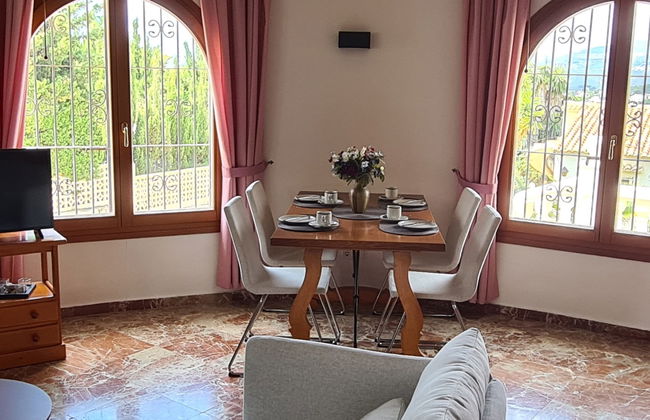 Casa de 2 quartos em Jávea com piscina privada e jardim - Foto 4